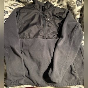 The north face women’s 1/4 zip candescent fleece sweater